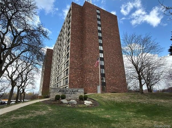 21800 Morley Ave, Dearborn, MI 48124