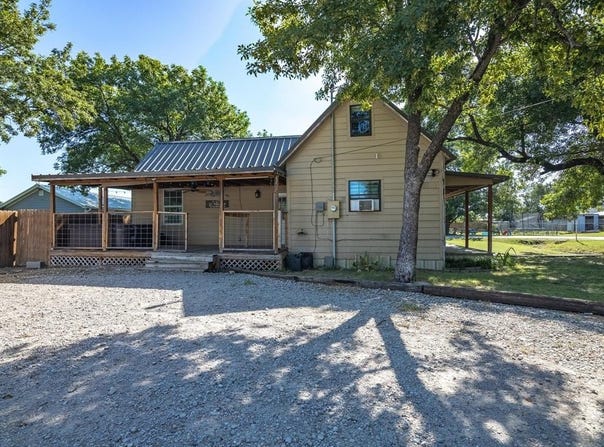 250 Cosey Street, Palmer, TX 75152