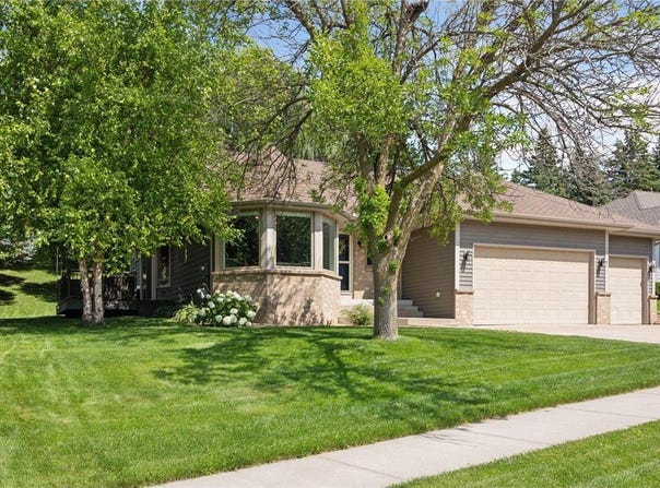 6746 Timber Crest Drive, Maple Grove, MN 55311