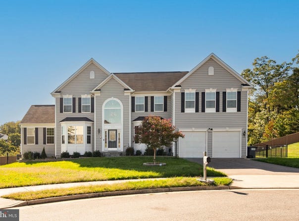 15833 EAGLE FEATHER Drive, WOODBRIDGE, VA 22191