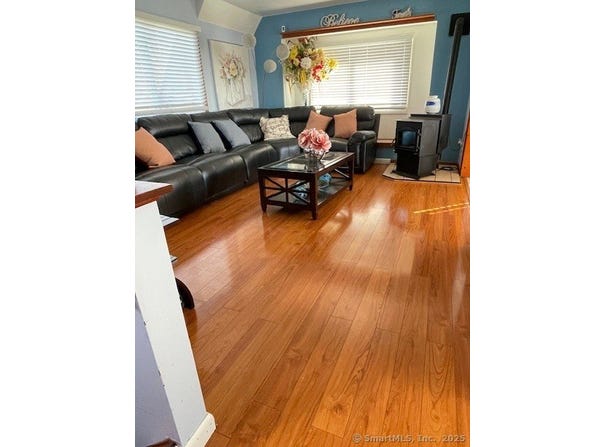 595 Bucks Hill Road, Waterbury, CT 06704