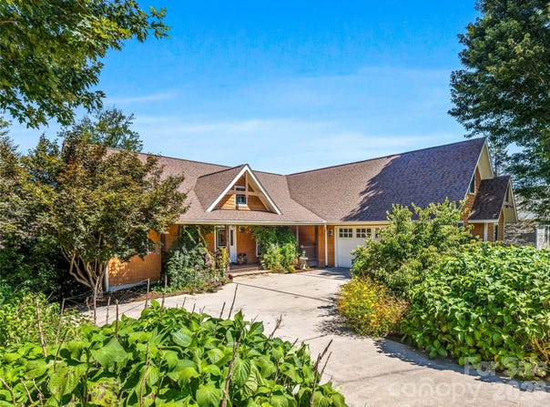 56 Devonshire Drive, Mills River, NC 28759