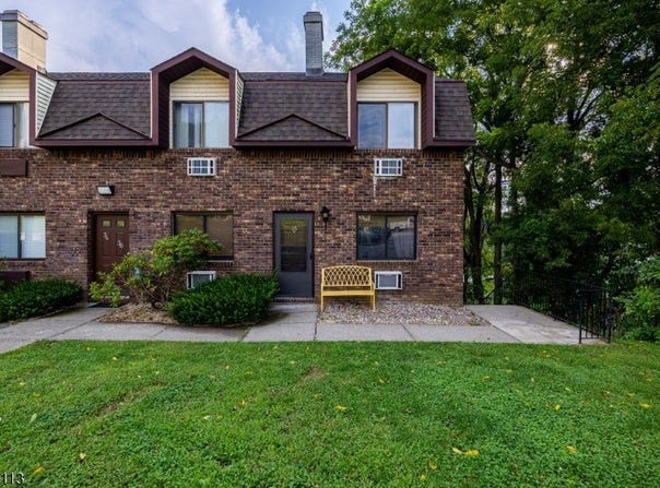 35 Great Gorge Ter, Vernon Twp., NJ 07462-3803