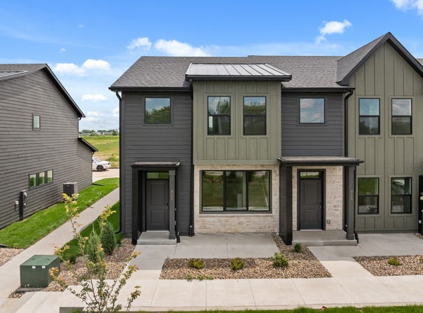 901 Percheron Lane, Norwalk, IA 50211