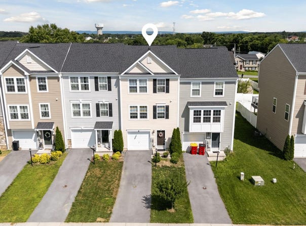 143 KENSINGTON TERRACE, MARTINSBURG, WV 25405
