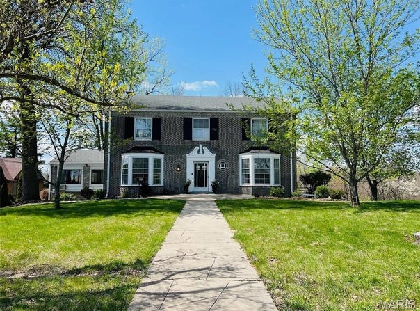 603 Country Club Drive, Hannibal, MO 63401