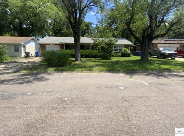 1105 Herold, Sedalia, MO 65301