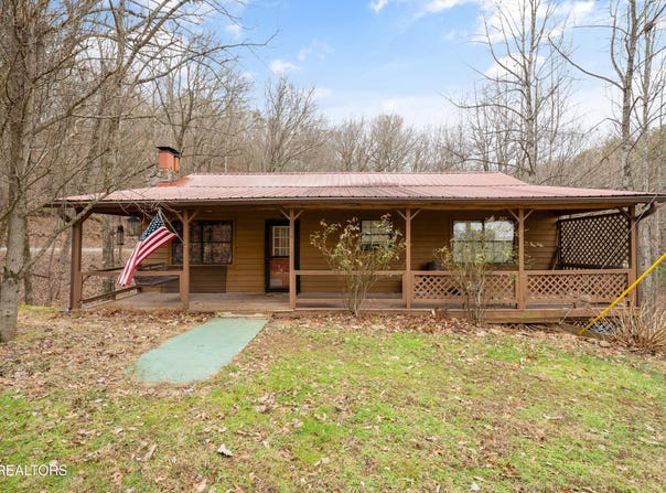 408 Deer Run Drive, Maryville, TN 37803