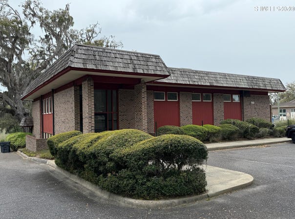 960 Ribaut Road, Beaufort, SC 29902