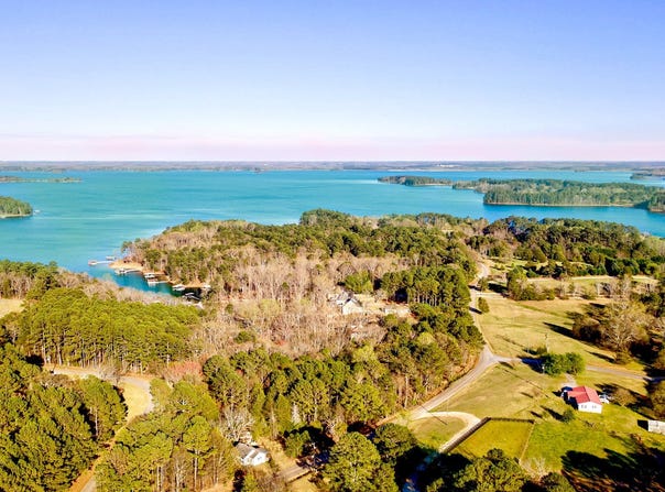 Powderbag Creek Road lot: 1, Hartwell, GA 30643
