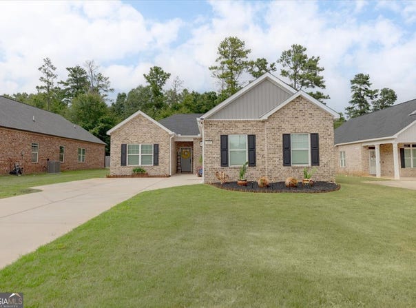 107 Station Square, Byron, GA 31008