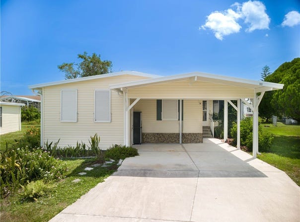 813 Thrush Circle, Barefoot Bay, FL 32976
