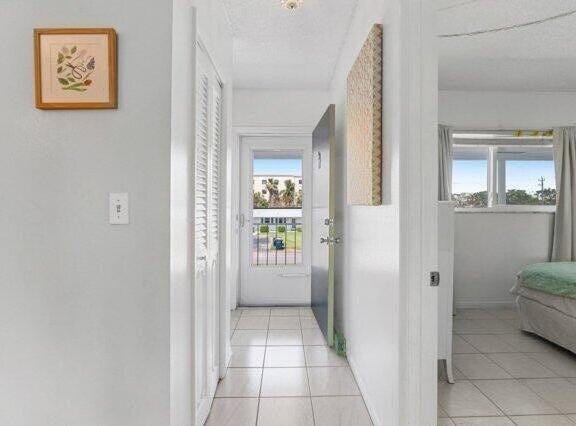1118 Lake Terrace, Boynton Beach, FL 33426