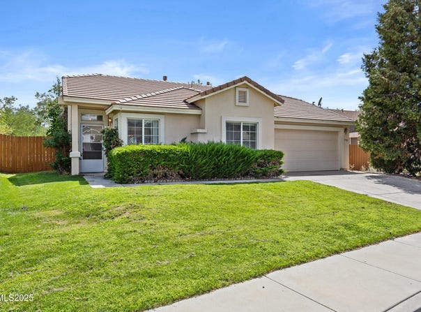 7706 Cerritos Circle, Sparks, NV 89436