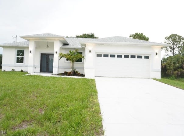 16 W 7th Street, Lehigh Acres, FL 33972