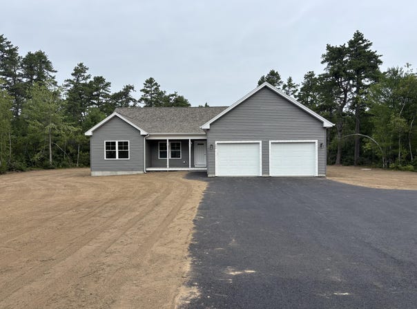 280 Plains Road, Hollis, ME 04042