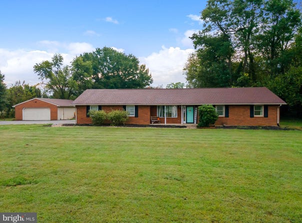 1414 KITCHENS ORCHARD, FALLING WATERS, WV 25419