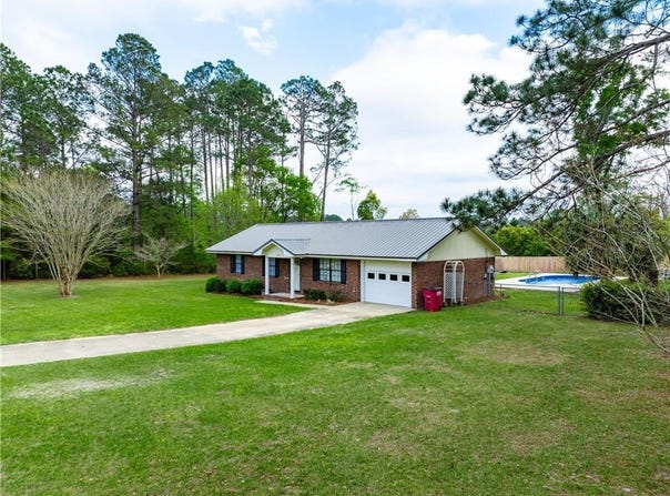 3433 Pecan Lane, Blackshear, GA 31516
