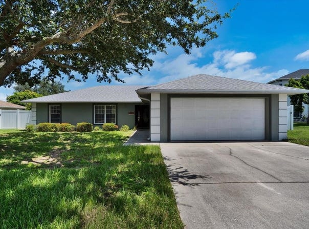 130 EVERGREEN DRIVE, AUBURNDALE, FL 33823