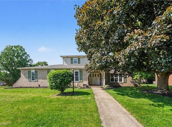1907 Opal Street, Louisville, OH 44641