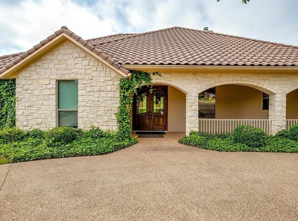 6005 Selkirk Court, Cleburne, TX 76033
