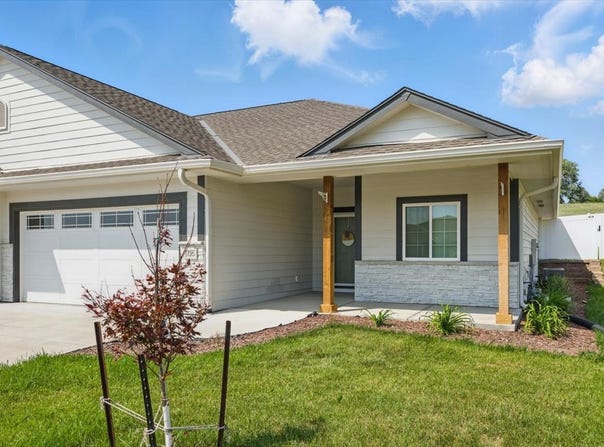 726 Oak Ridge Drive, Glenwood, IA 51534