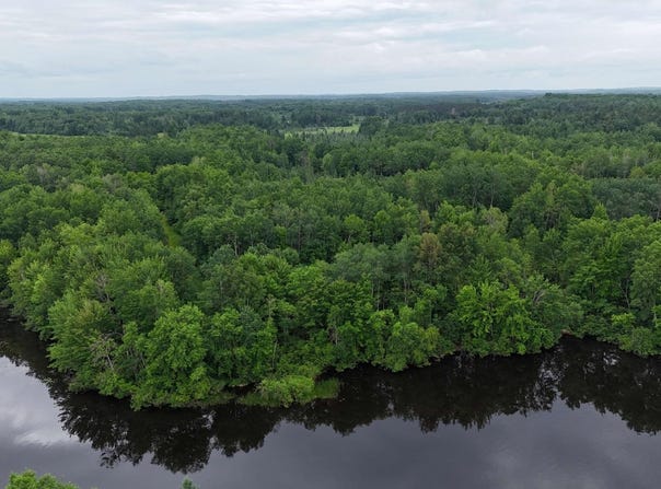 On SOO LAKE RD E, Phillips, WI 54555