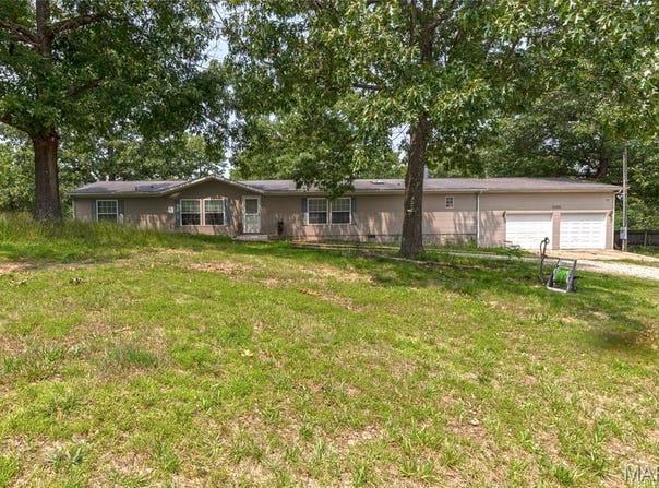 22205 Highland Lane, St Robert, MO 65584