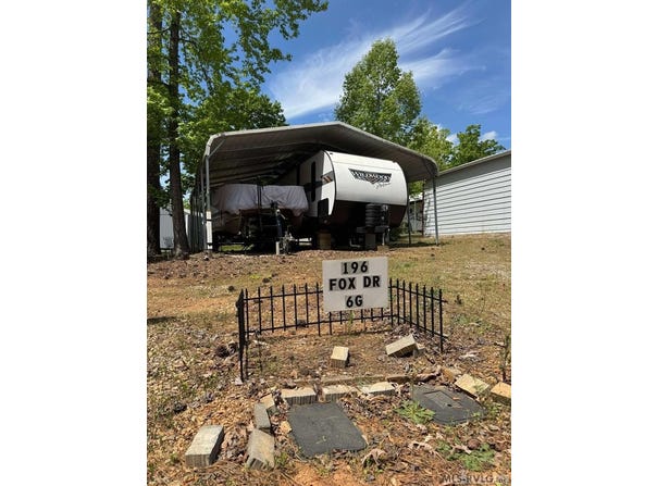 196 Fox Drive, Bracey, VA 23919