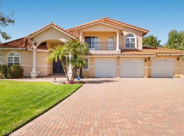 2225 N 1st Avenue, Upland, CA 91784