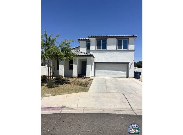 704 Mika Ct, Brawley, CA 92227