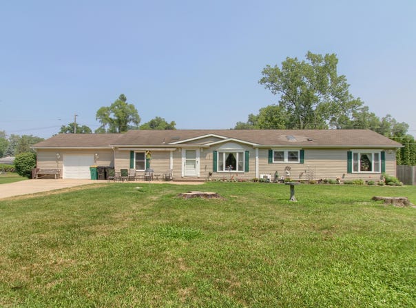 20842 Hugo Street, Farmington Hills, MI 48336