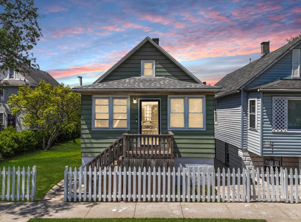 4856 Wegg Avenue, East Chicago, IN 46312