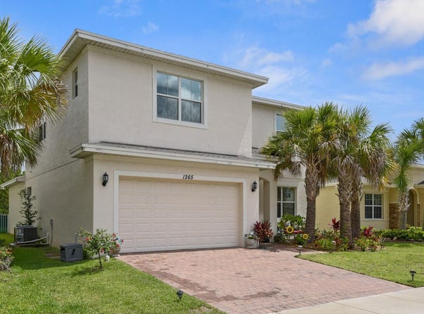 1265 NW Leonardo Circle, Port Saint Lucie, FL 34986