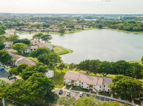 2900 Olivewood Terrace, Boca Raton, FL 33431