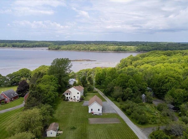 76 Donahue Drive, South Thomaston, ME 04858