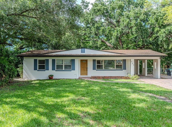 409 E GULLEY AVENUE, OAKLAND, FL 34760