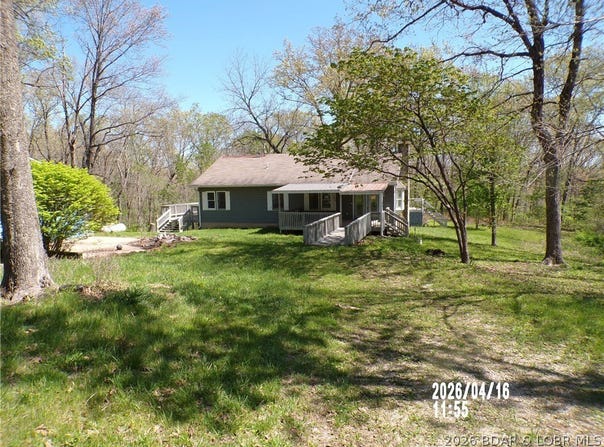 54 Central Hill Road, Eldon, MO 65026