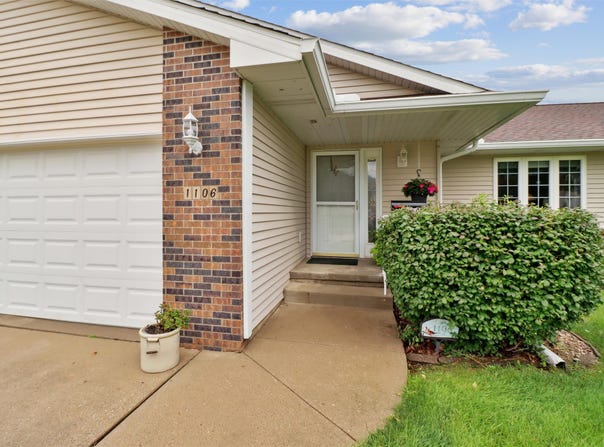 1106 Cassidy Curve, Adel, IA 50003