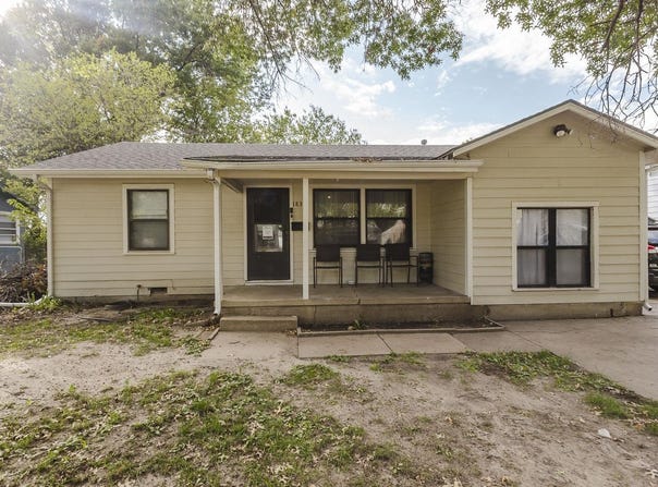 1837 S Estelle, Wichita, KS 67211