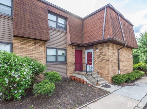 1133 livingston Avenue, North Brunswick, NJ 08902