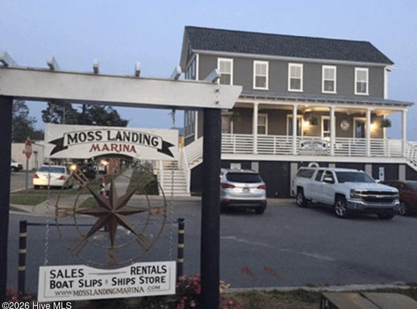 227 E Water Street, Washington, NC 27889