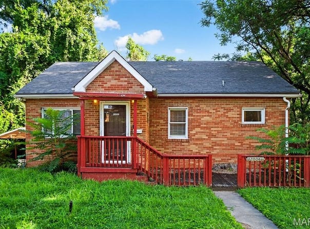 2006 Agnes Street, Alton, IL 62002