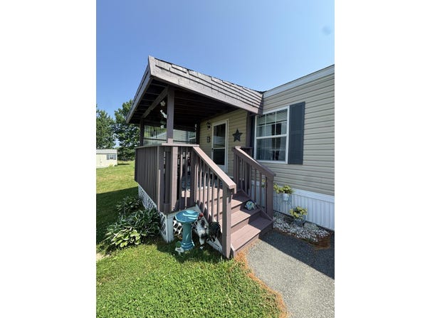 80 Emerald Drive, Holden, ME 04429