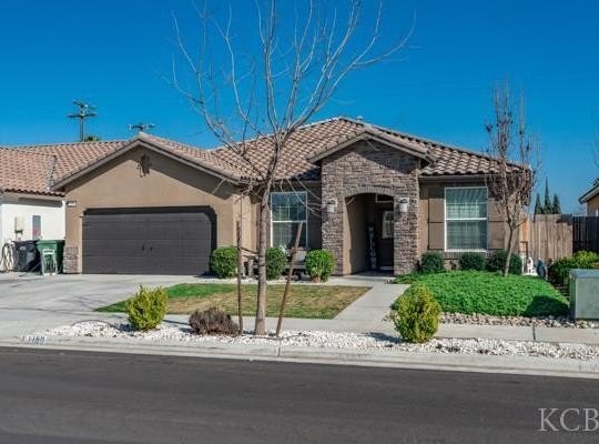 1150 Fire Fall Avenue, Lemoore, CA 93245