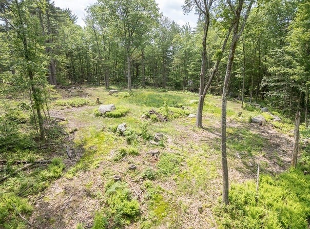 5-7 Secret Lake Rd, Phillipston, MA 01331