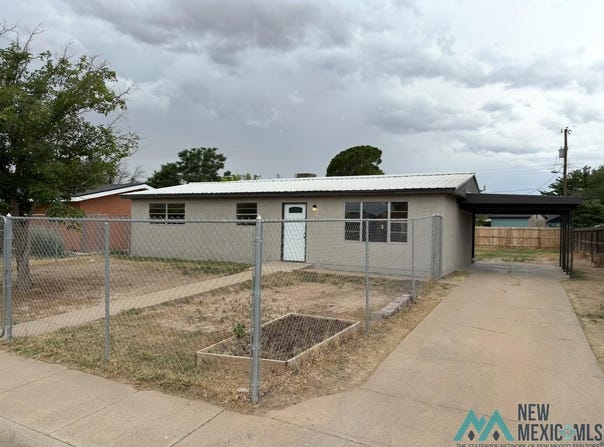 2808 S Largo Drive, Roswell, NM 88203