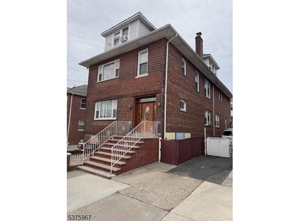 519 73rd St, North Bergen Twp., NJ 07047-5474