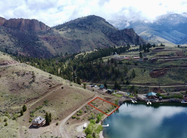 60 & 61 N Shoreline Dr, Salmon, ID 83467