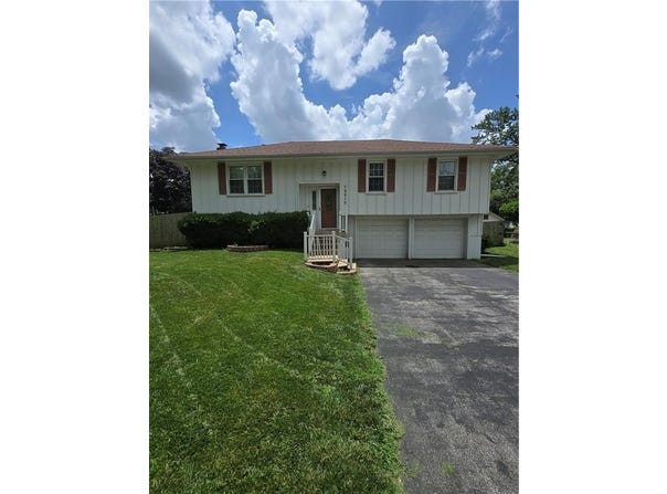 12213 W 93rd Street, Lenexa, KS 66215